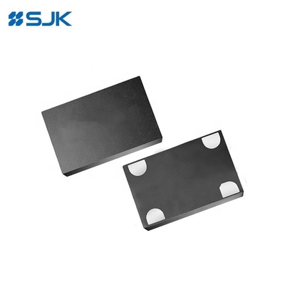 औद्योगिक ग्रेड 100MHz 20ppm 3.3V MEMS प्रोग्राम करने योग्य ऑसिलेटर 20PF क्षमता के साथ